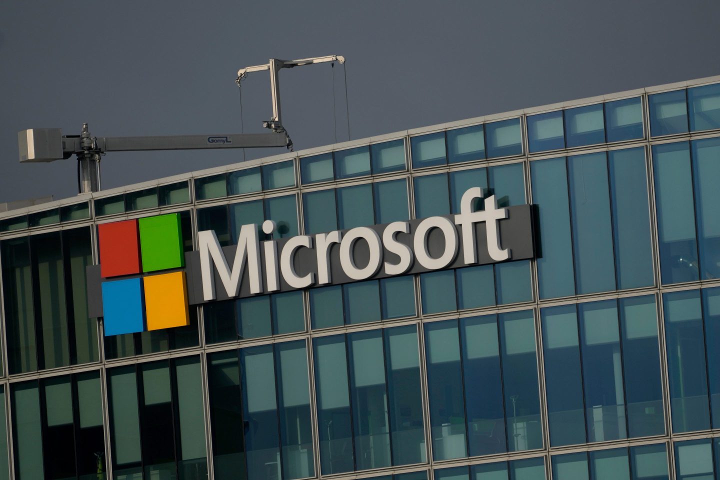 Microsoft brings you Windows 11, now including AI updates where you talk to your laptop all day