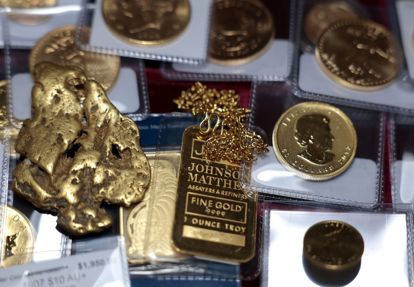 SAN FRANCISCO, CALIFORNIA &#8211; OCTOBER 07: In this photo illustration, a one-ounce gold bar, a gold nugget, and gold coins are displayed at Witter Coins on October 07, 2025 in San Francisco, California. Investors pushed the price of gold to $4,000 per ounce for the first time, and it has surged more than 50 percent this year. (Photo Illustration by Justin Sullivan/Getty Images)